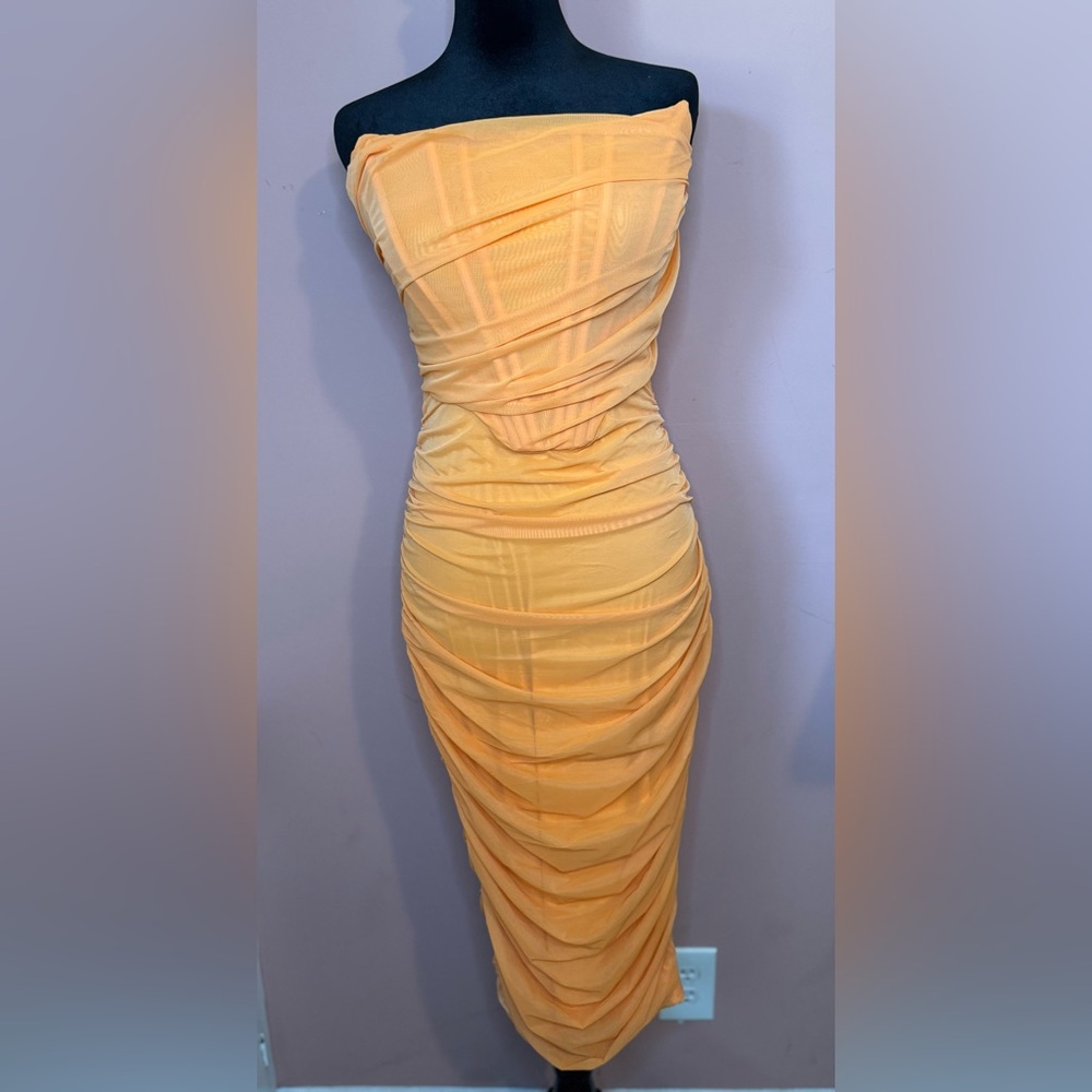 Elegant Strapless Orange Dress